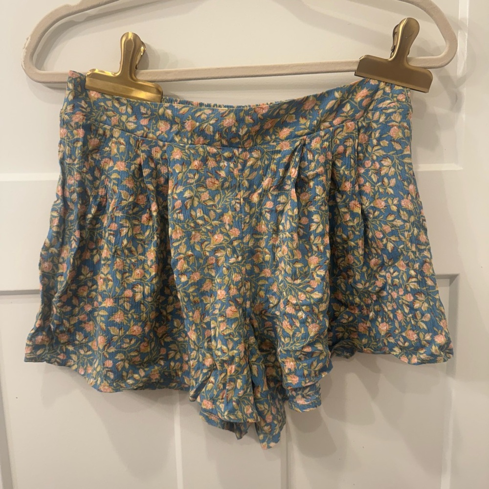 Billabong Floral Flowy Shorts